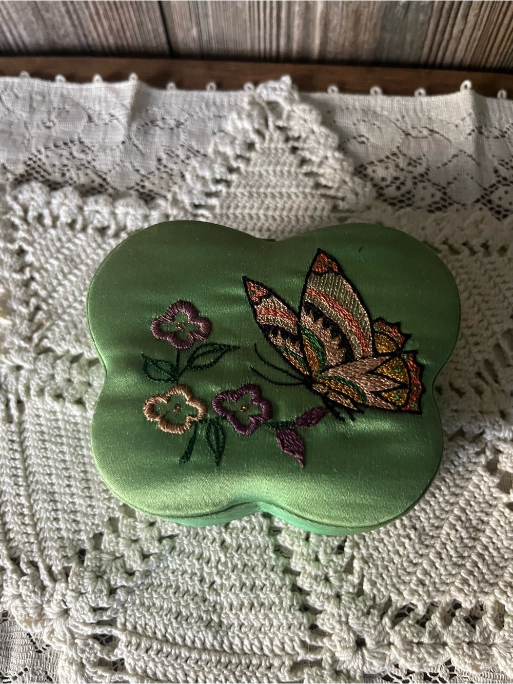 Green Embroidered Butterfly Jewelry Box